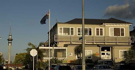 Uenuku Lodge Auckland Exterior photo